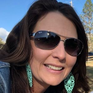 Meet your Posher, Christina